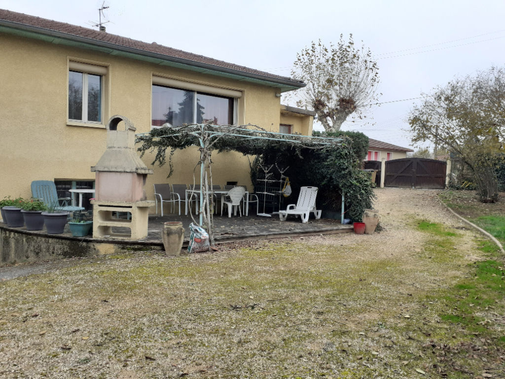 Jassans Riottier - Maison 3 chambres sur 1200 m² de terrain