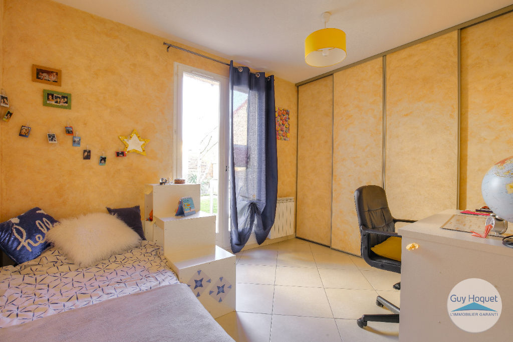 RILLIEUX LA PAPE VANCIA- Maison plain-pied entretenue 3 chambres + garage sur terrain 352 m² ...