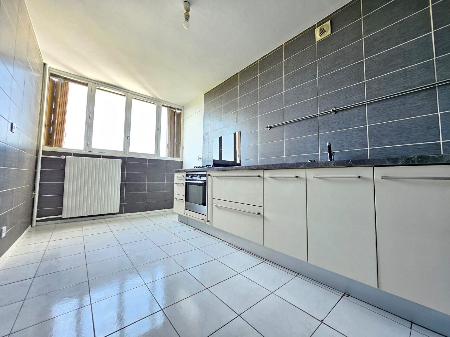 Appartement Rillieux La Pape 3 pièces 66 m² avec vue
