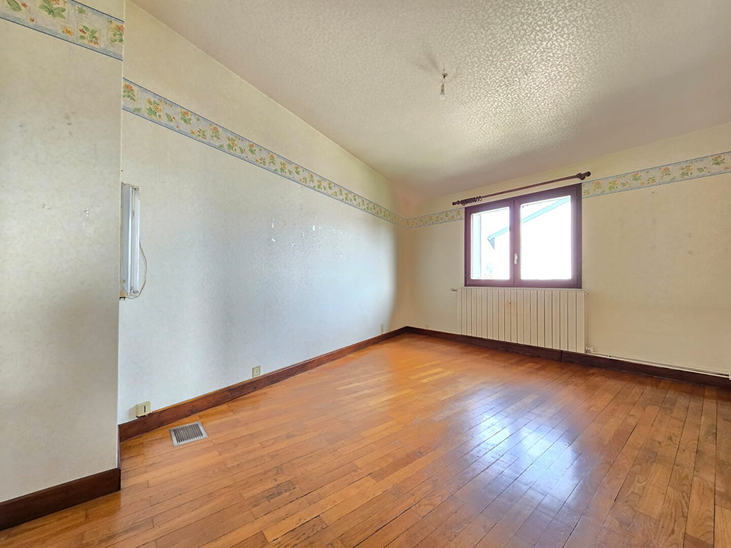 Maison Amberieu En Bugey 5 pièces 129 m²