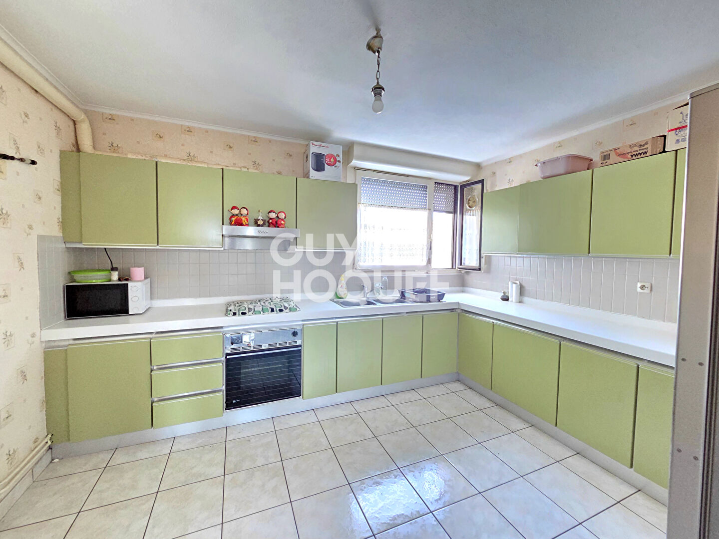 À vendre / Grand appartement T3 de 88 m² à Rillieux-la-Pape, proche de toutes commodités