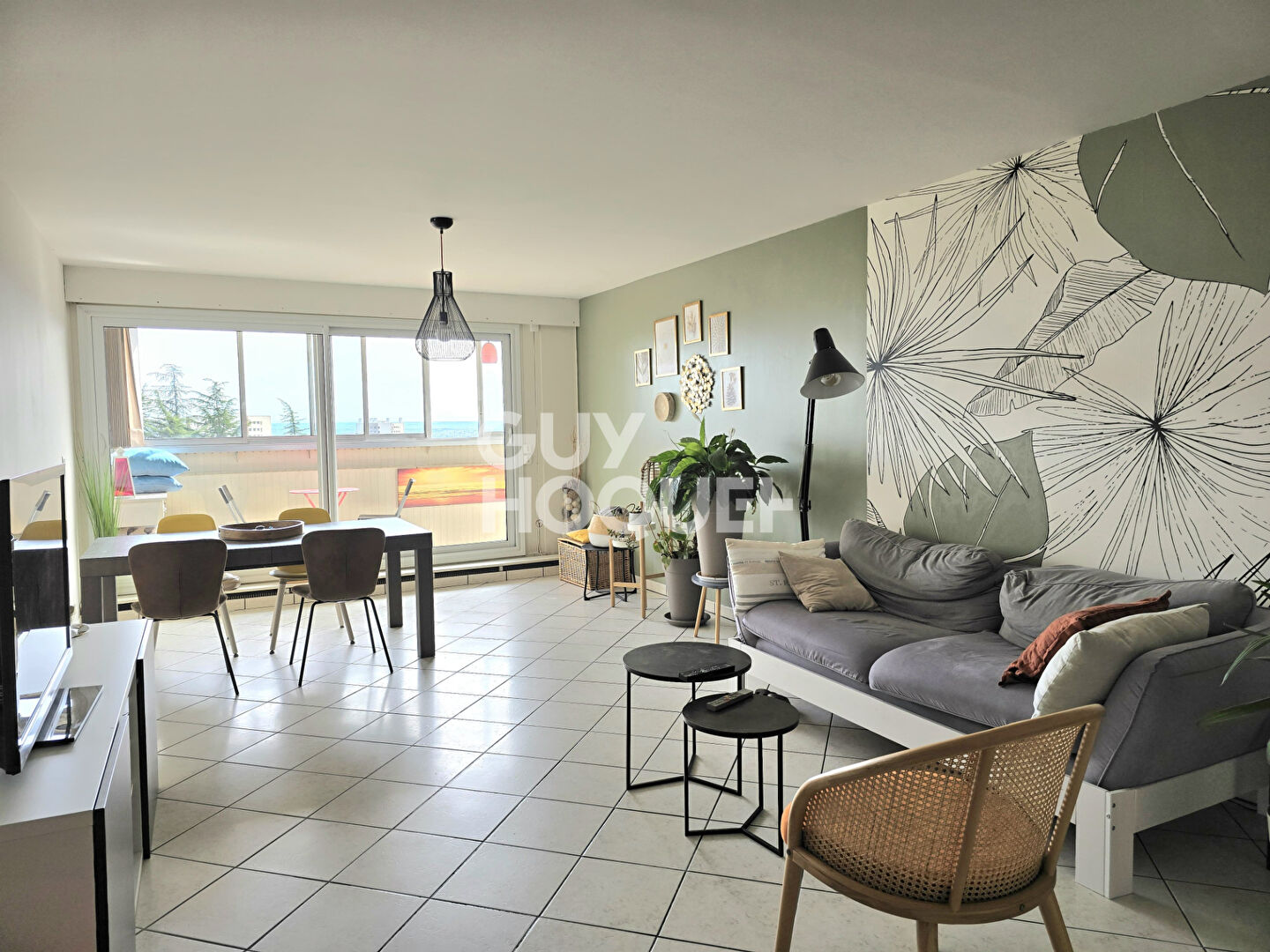 Beau T3 d'environ 89 m² avec vue sur Lyon