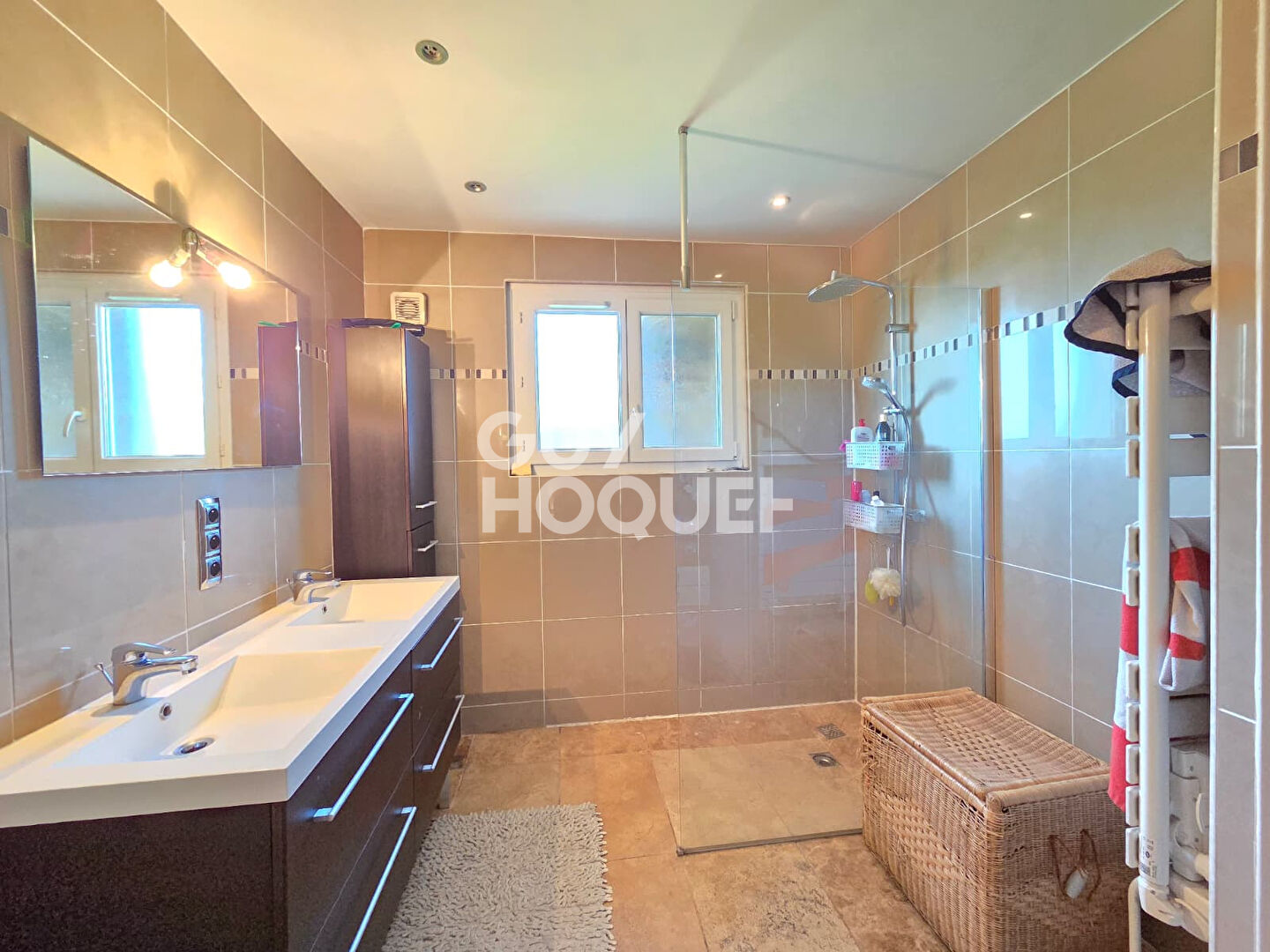 Belle maison familiale 229 m² à Crépieux-la-Pape