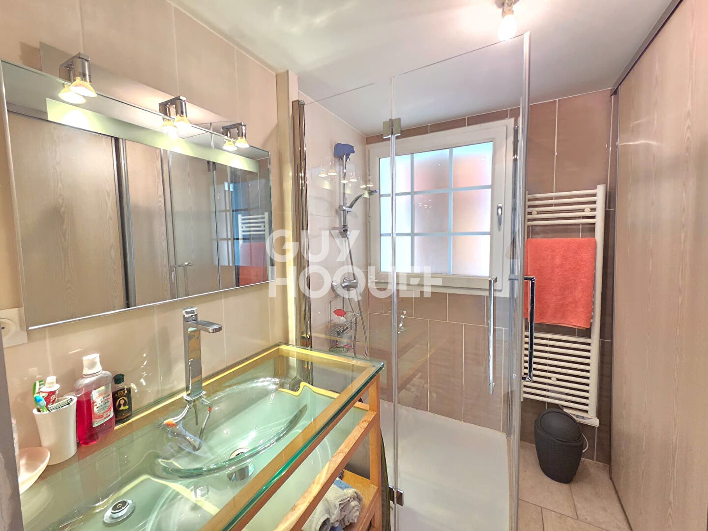 Belle maison familiale 229 m² à Crépieux-la-Pape