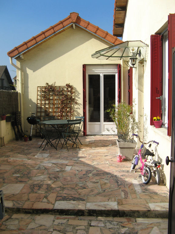 À vendre à CHATILLON (92320), maison 3 pièces d'une surface habitable de 50 m².