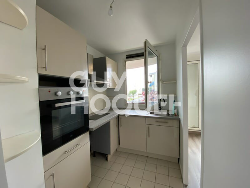 CHARMANT T2 DE 47m2 COURCOURONNES