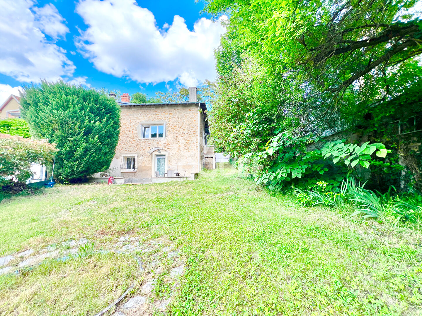 Charmante maison au coeur du Vieux Massy