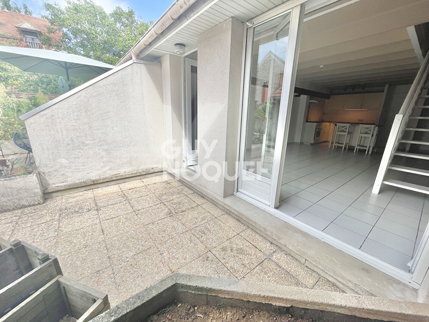 AU COEUR DU CENTRE VILLE - CHARMANT T3