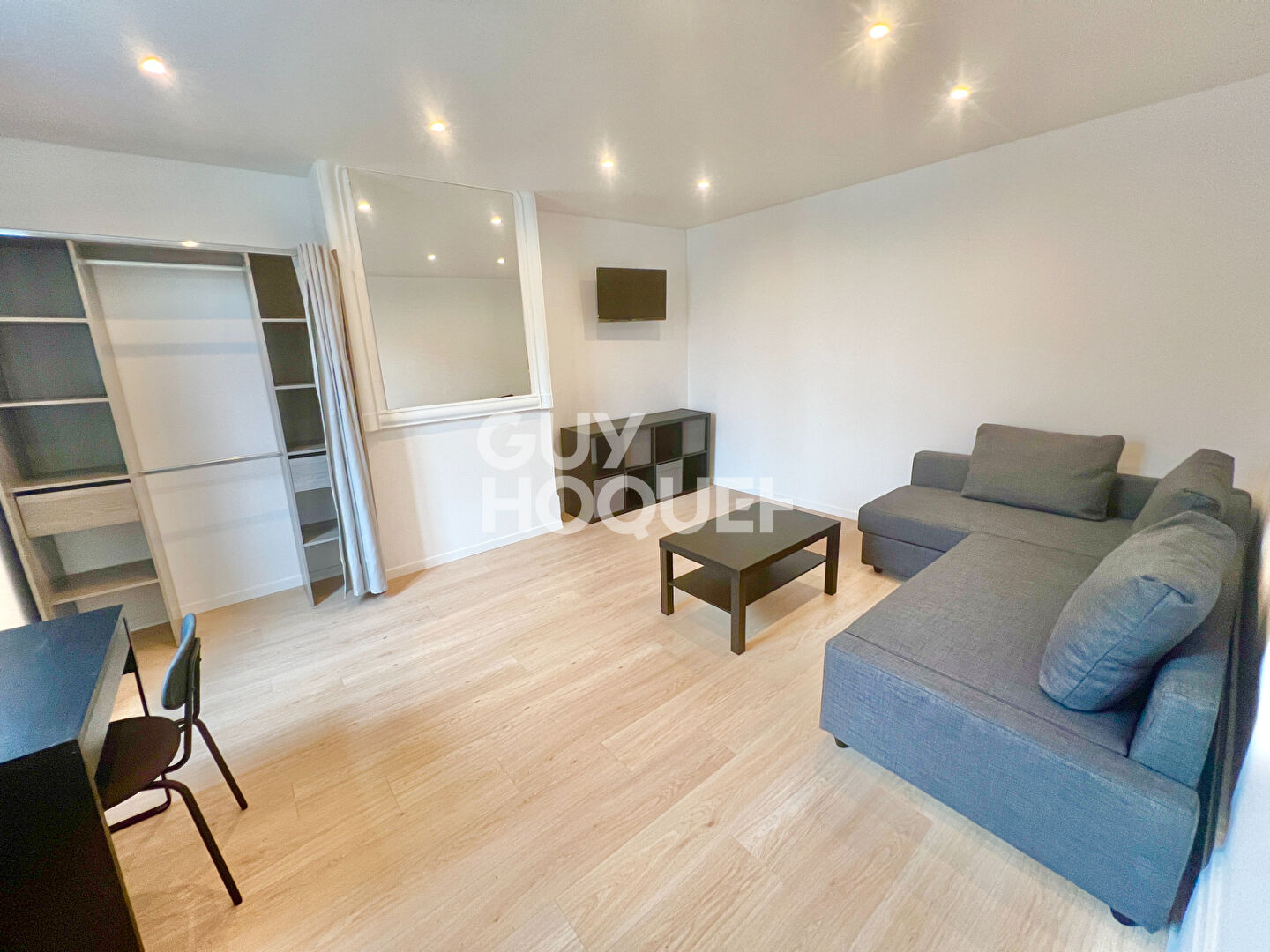 PROCHE GARE F1+ 32 m² MEUBLEE