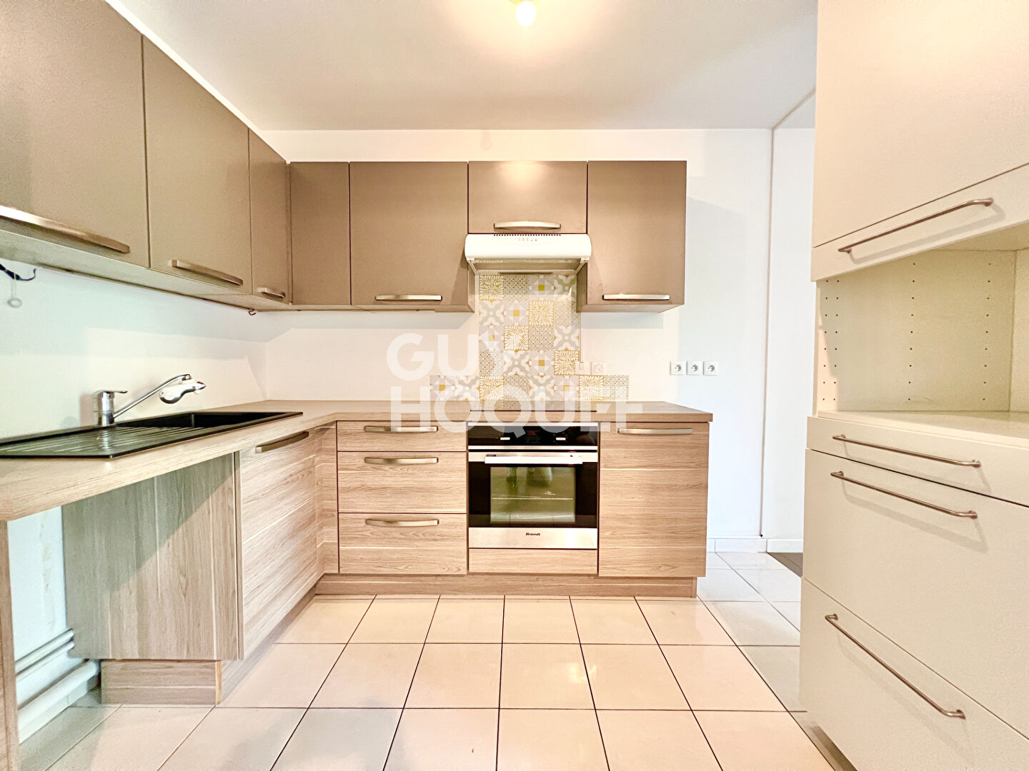 Appartement 5 pièces à vendre en face du parc Ampère