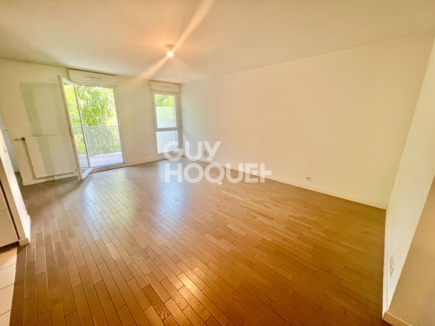 Appartement 5 pièces à vendre en face du parc Ampère