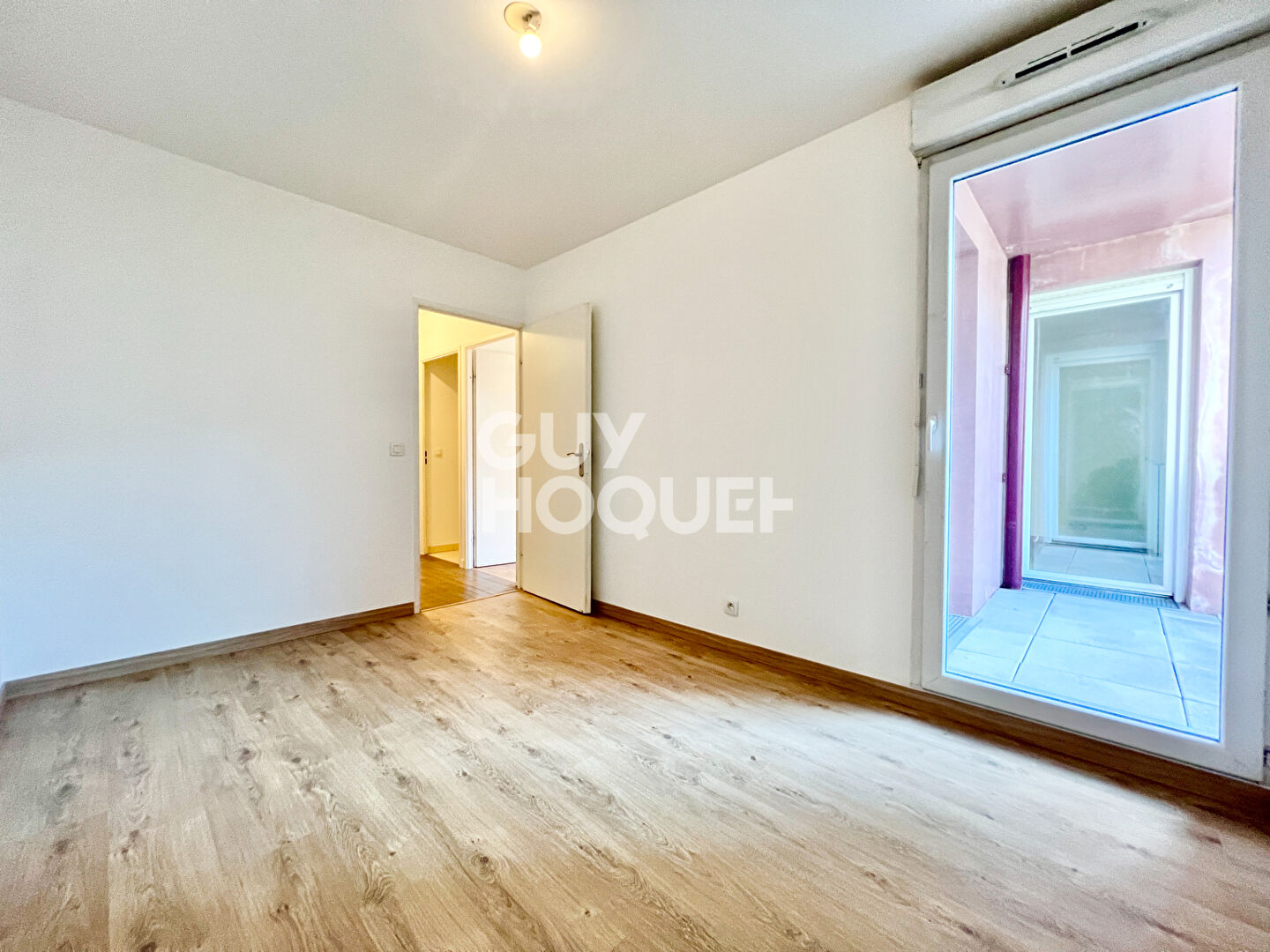 Appartement 5 pièces à vendre en face du parc Ampère