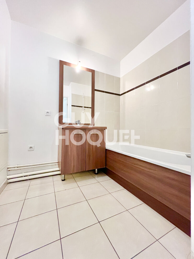 Appartement 5 pièces à vendre en face du parc Ampère