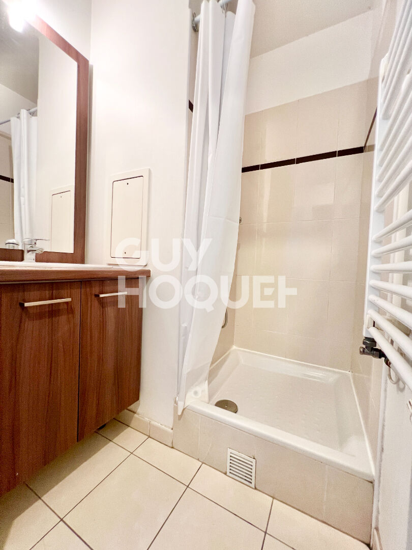 Appartement 5 pièces à vendre en face du parc Ampère