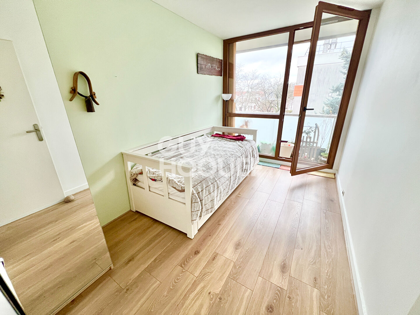 CENTRE-VILLE //APPARTEMENT 4 PIÈCES AU CALME