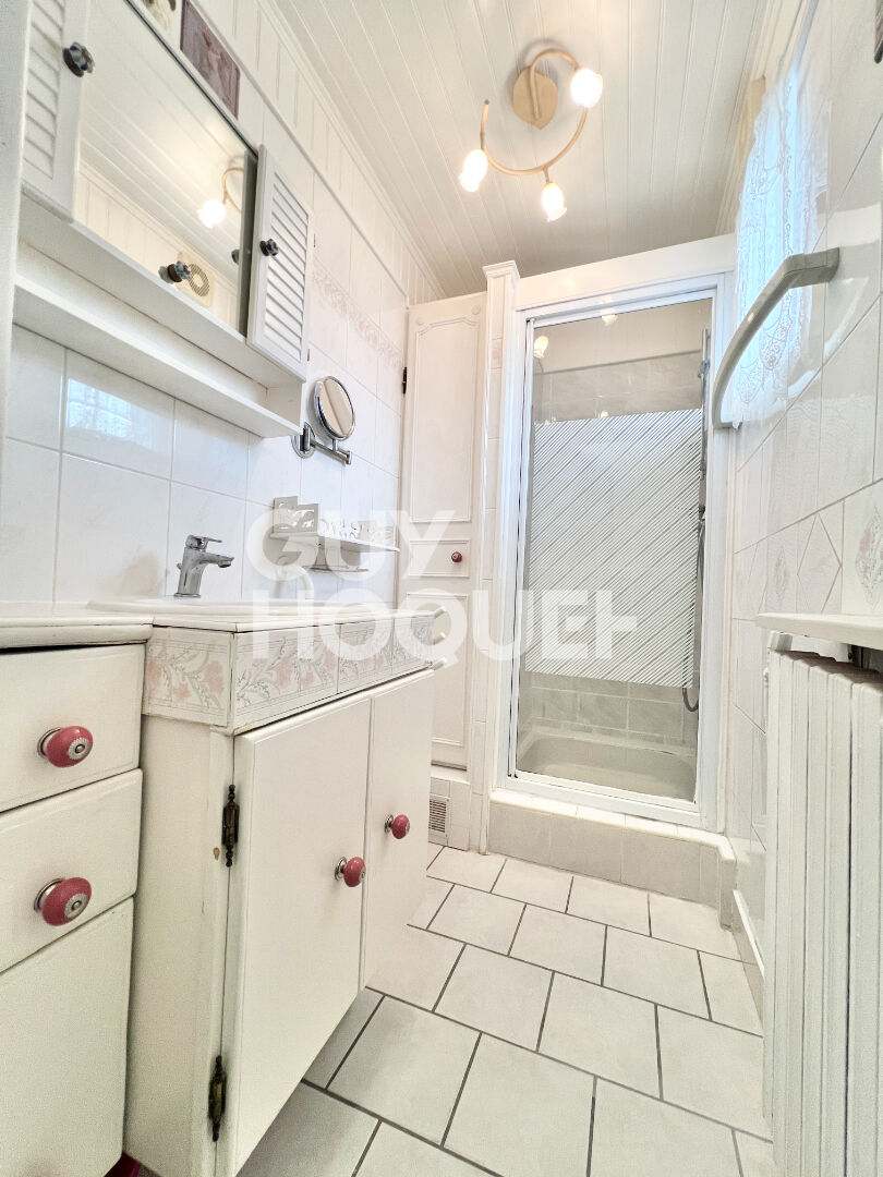 Maison à vendre  au Graviers- 3 pièces avec cour