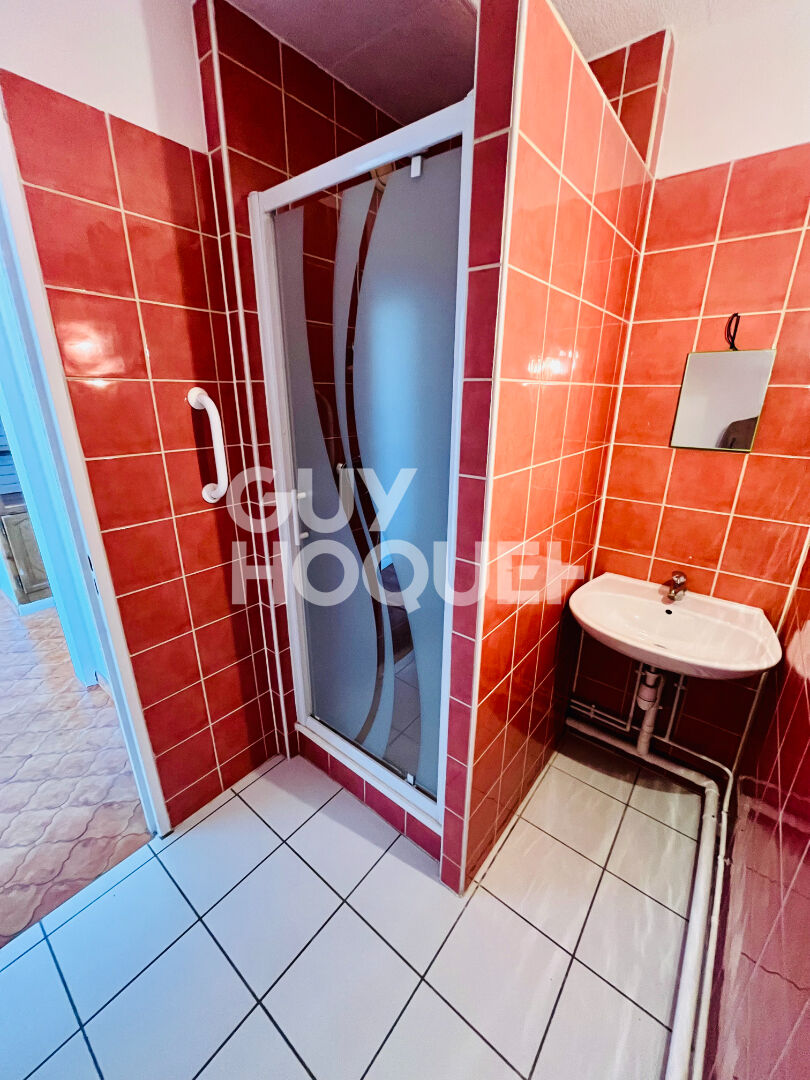 AU CENTRE DE LONGJUMEAU - APPARTEMENT T2