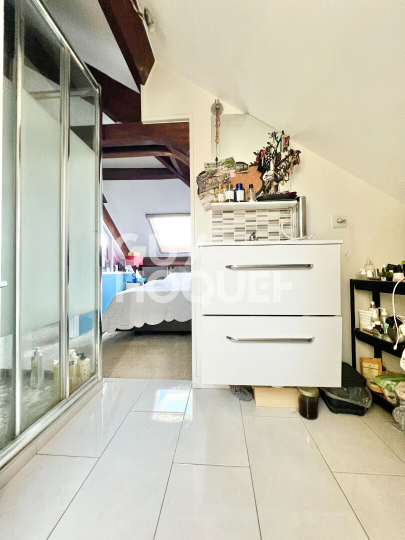 DUPLEX 5 pièces à vendre à Antony - 87 m² avec garage double, cave, balcon et jardinet.