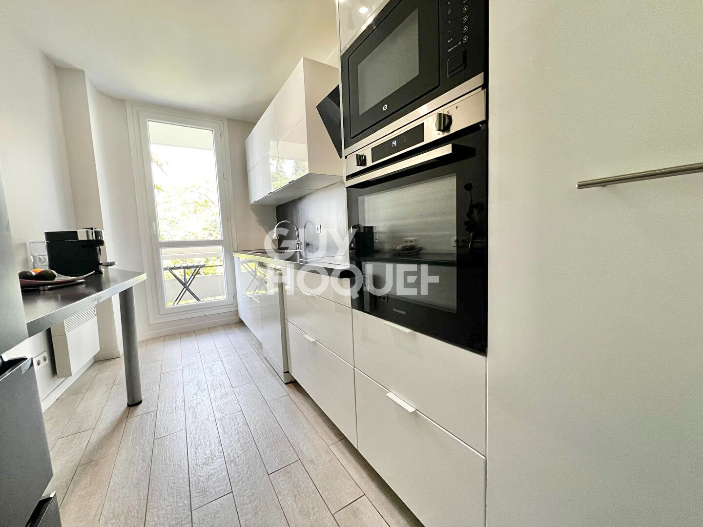 Appartement T4 centre-ville de MASSY.