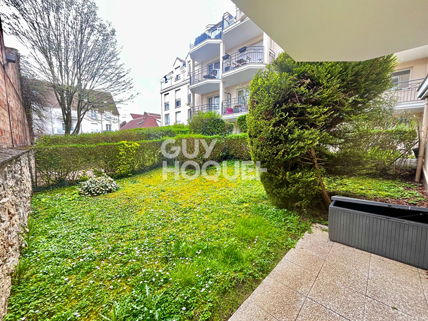 CHARMANT T2 AVEC JARDIN