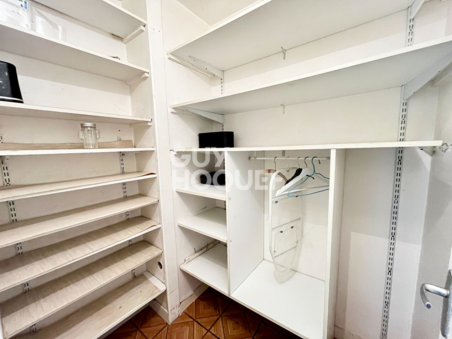 MAGNIFIQUE T2 MEUBLÉ À LOUER