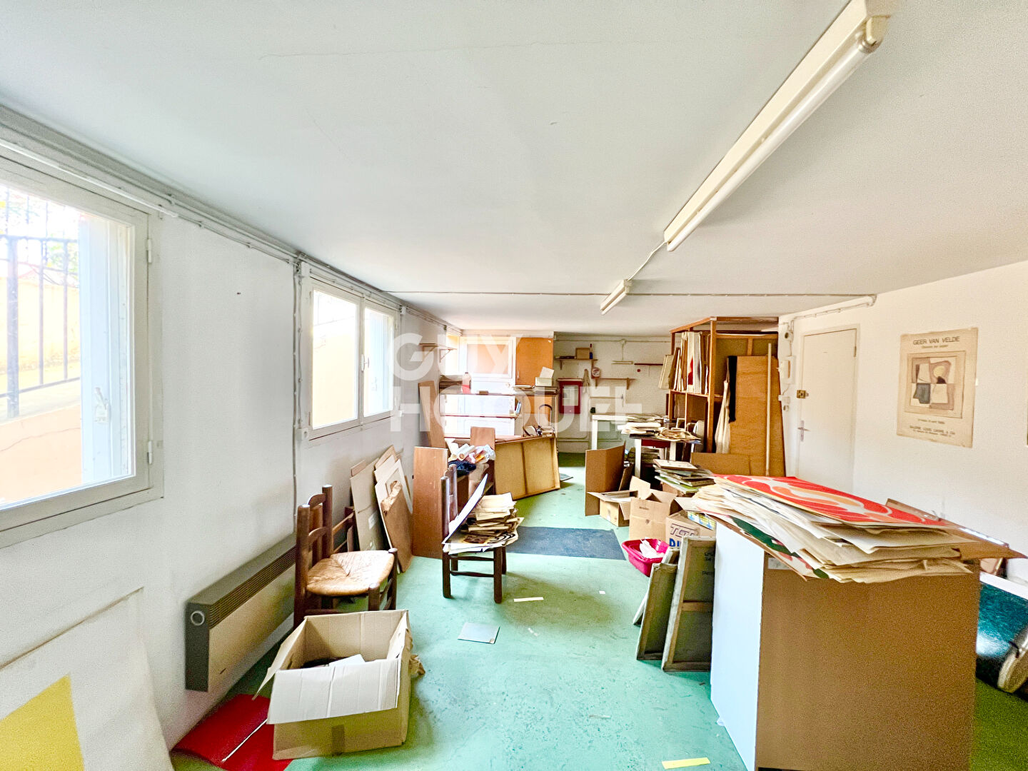 LOCAL CENTRE-VILLE DE  MASSY 36,55 m²