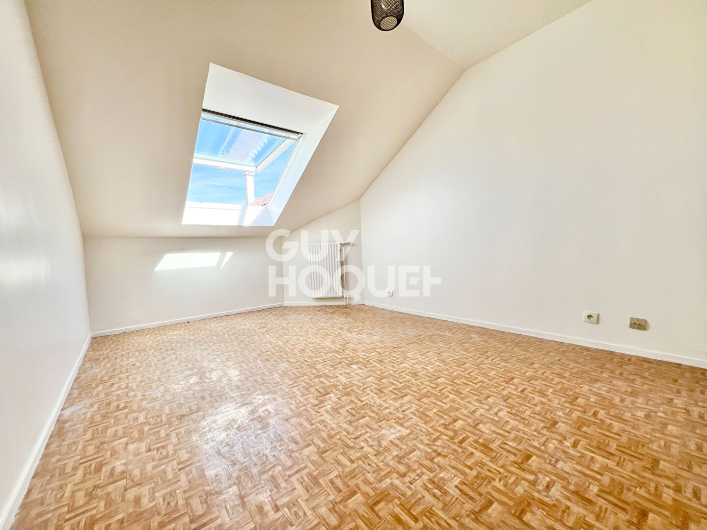 Appartement 3 pièces à vendre à Massy - Vieux Massy, dernier étage avec balcon