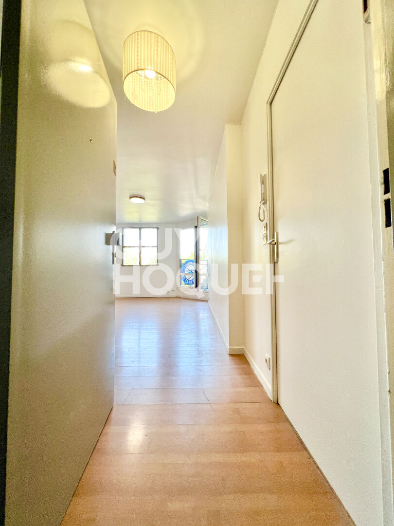 Appartement 3 pièces à vendre à Massy - Vieux Massy, dernier étage avec balcon
