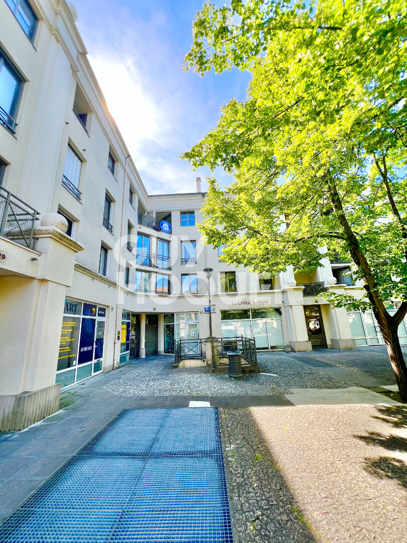Appartement 3 pièces à vendre à Massy - Vieux Massy, dernier étage avec balcon