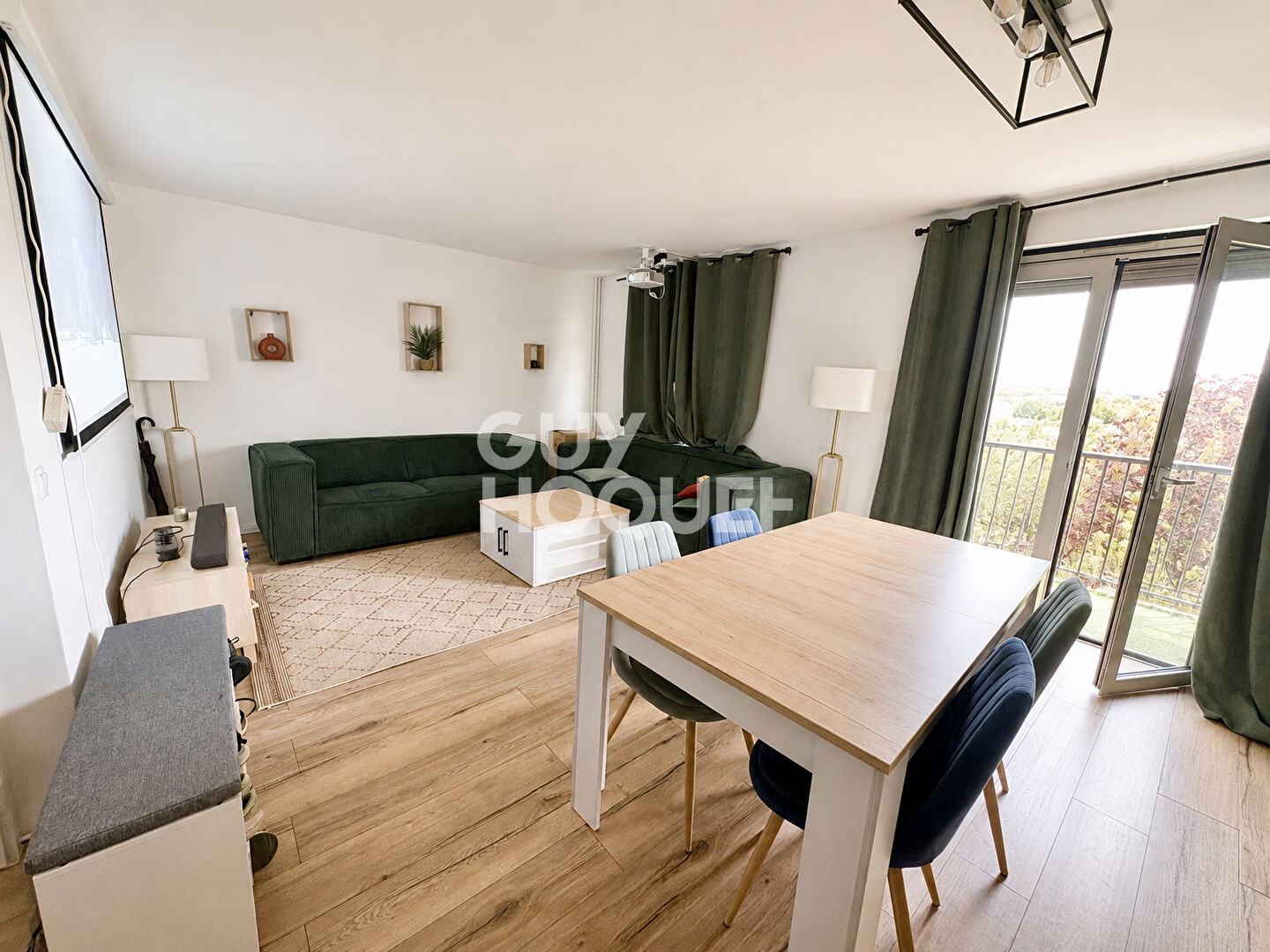MAGNIFIQUES CHAMBRES AVEC SALLE D'EAU A LOUER - COLOCATION