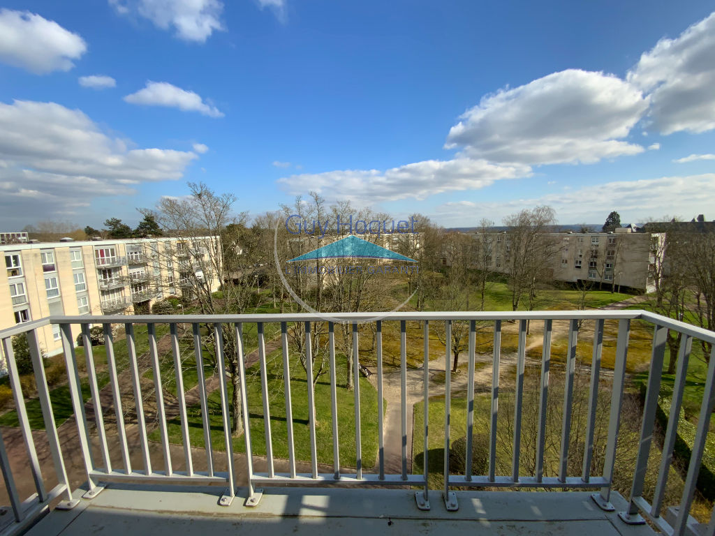 Appartement Mont Saint Aignan 3 pièce(s) 654m2