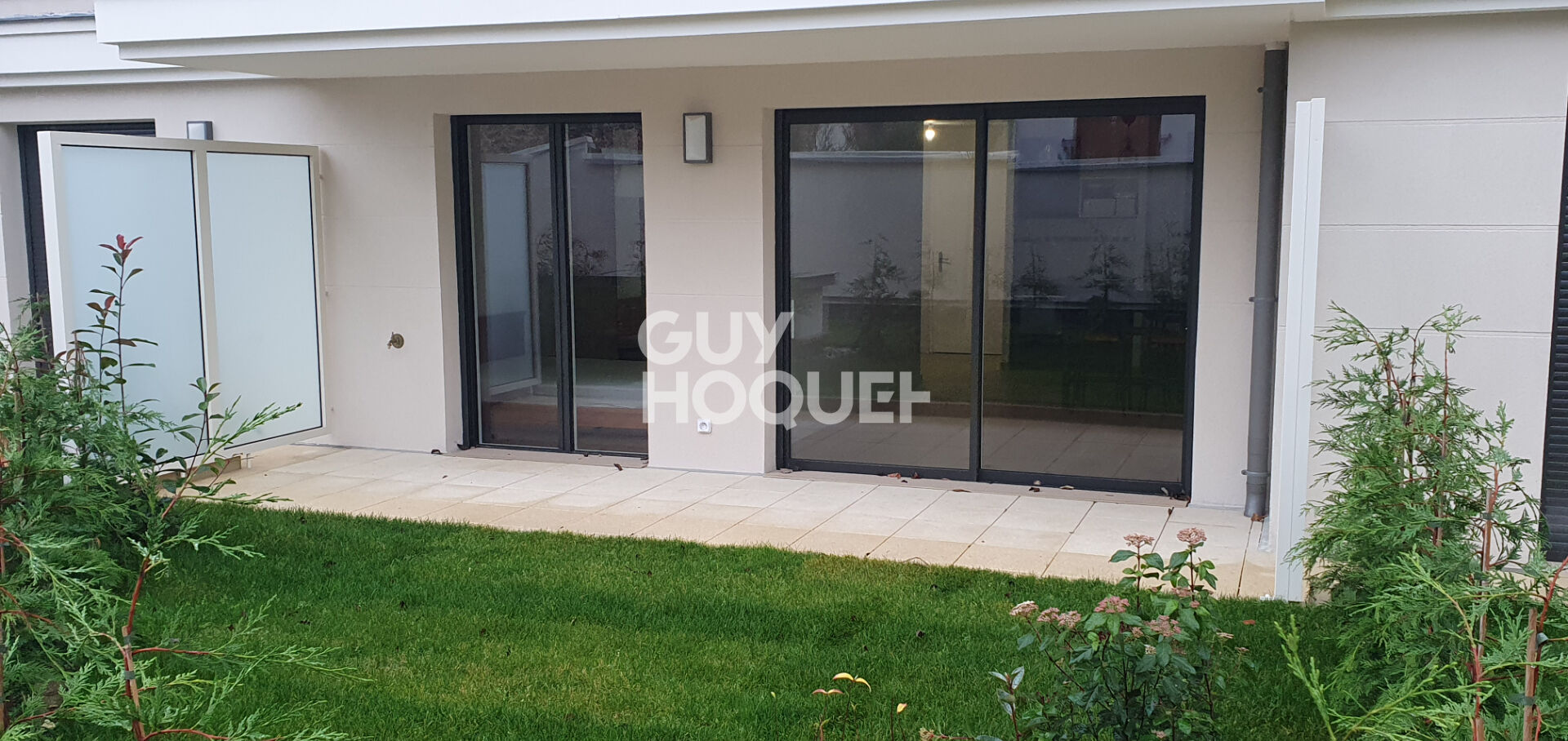 2 PIECES MEUBLE - RESIDENCE RECENTE DE STANDING