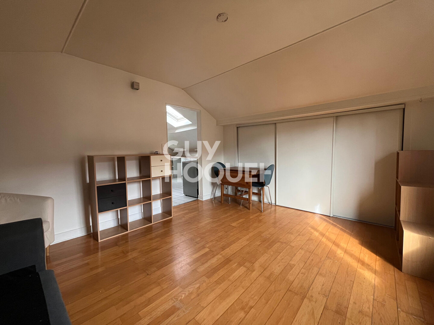 Dernier étage - 2 pièces plein de charme avec balcon à Malakoff