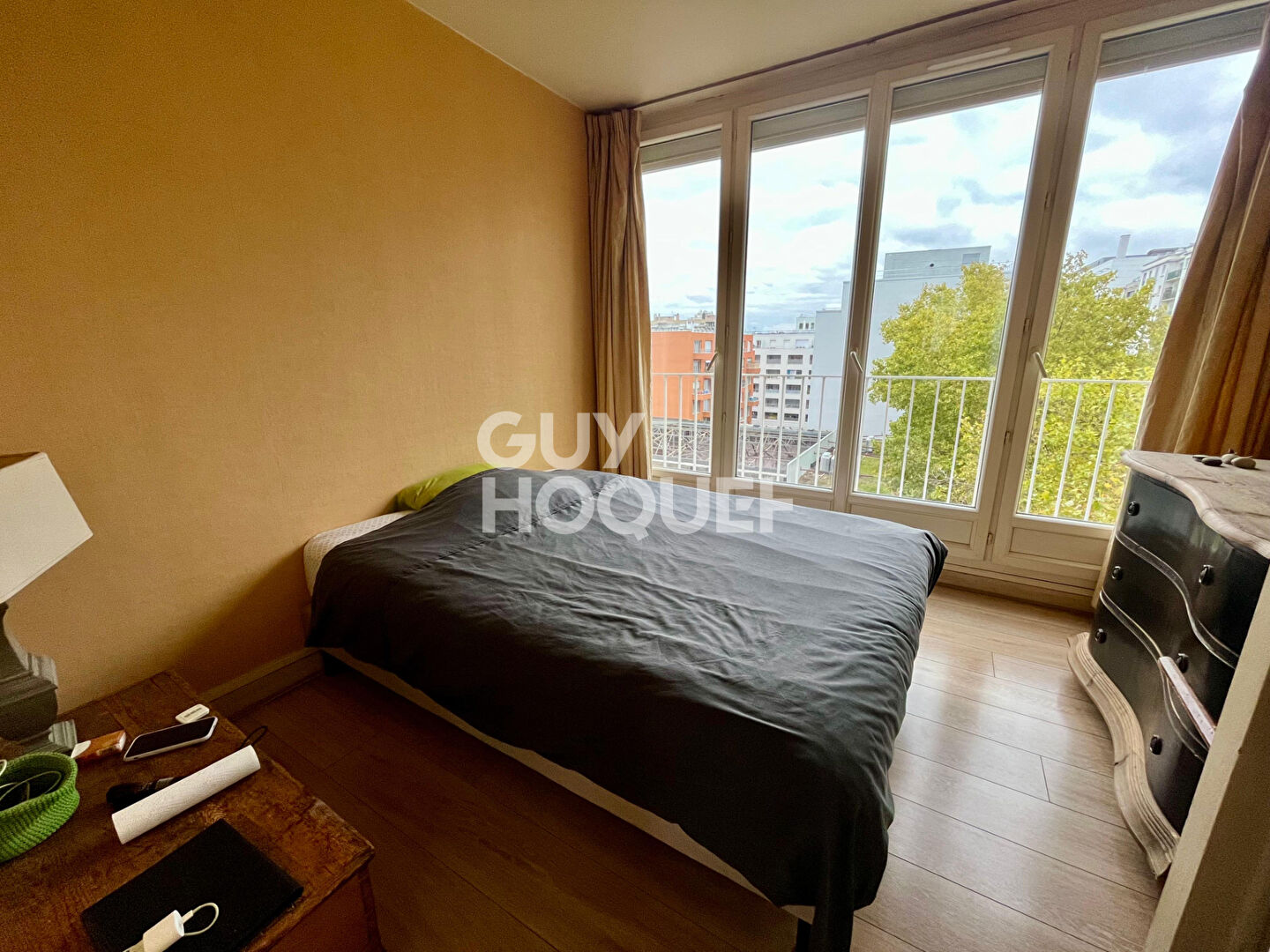 A VENDRE : 4 PIECES - 3 CHAMBRES - T6, BUS METROS 13 et 15 !