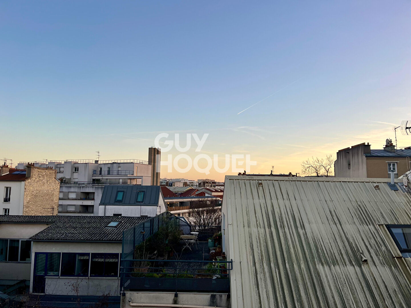 2 pièces - Dernier étage - Charme et Confort !