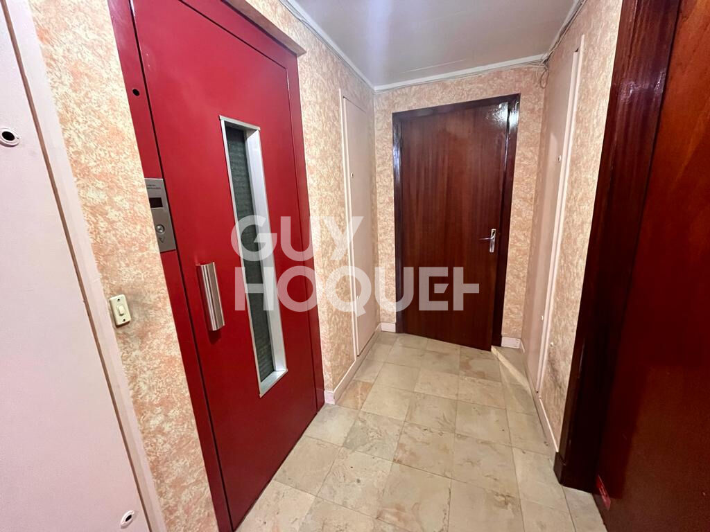 STUDIO - VENDU LOUÉ - BAIL MEUBLÉ