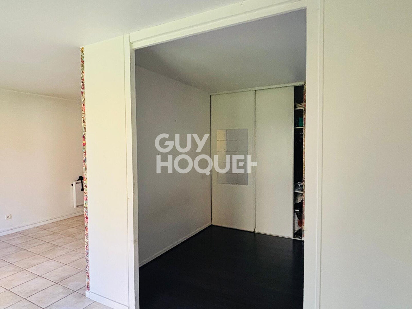 REZ-DE-JARDIN 250 m² - 15 minute RER C