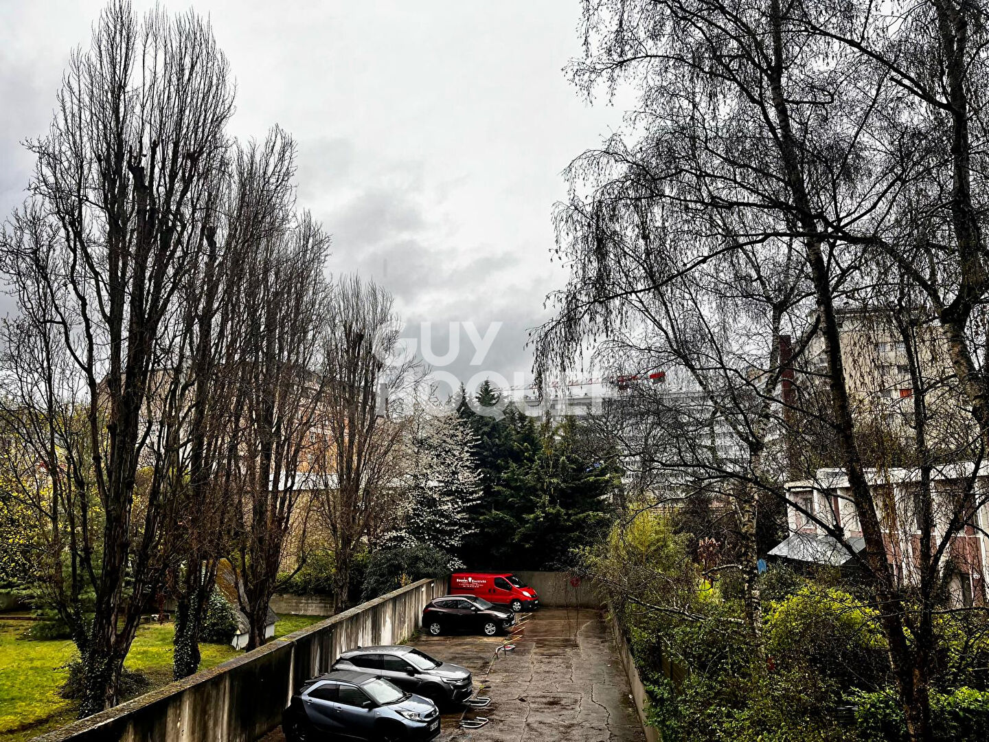 Studio lumineux au calme - Emplacement recherché à Vanves