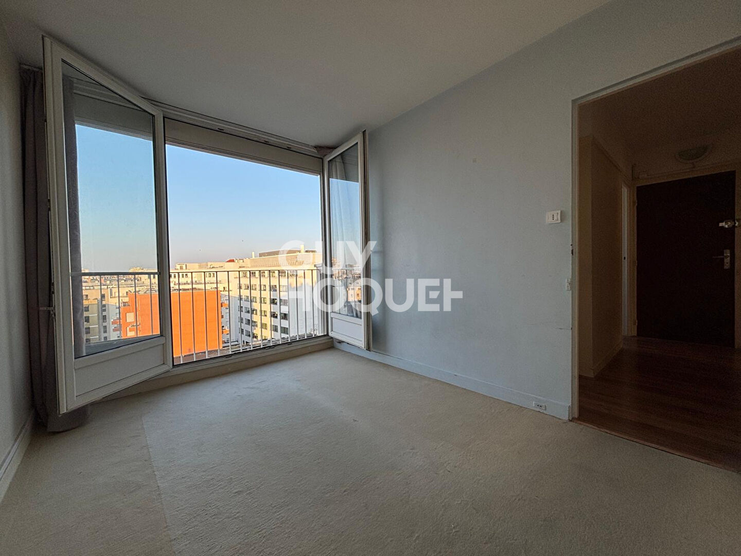 3 pièces - étage élevé - Métro 13