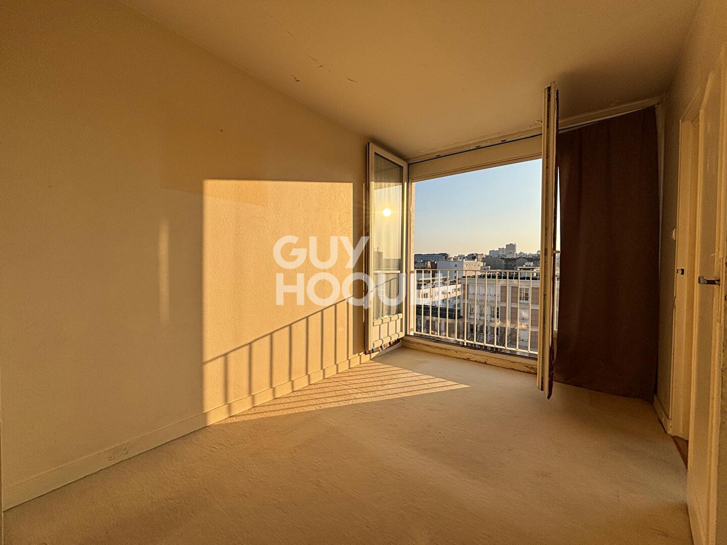 3 pièces - étage élevé - Métro 13