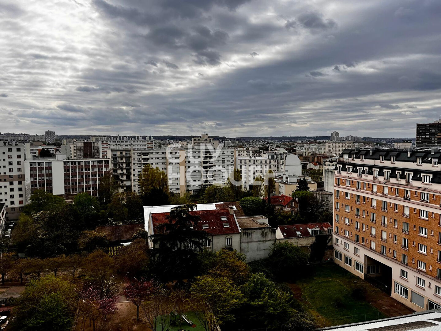 4 pièces - dernier étage - Situation Idéale !