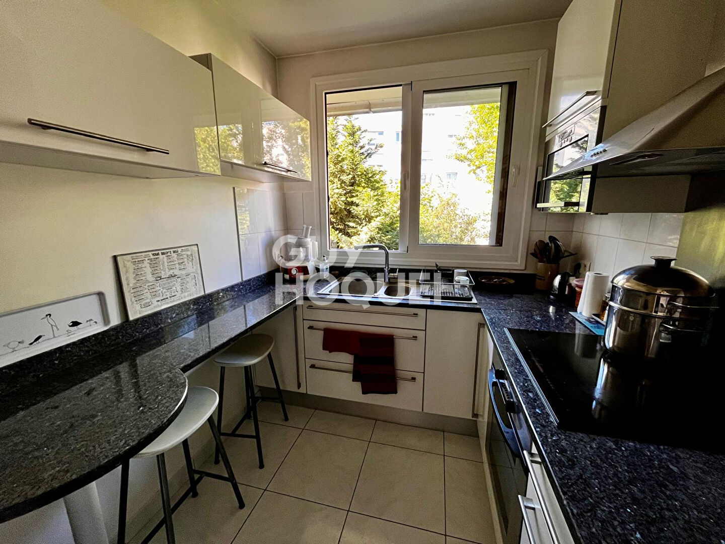 Appartement 3 pièces avec balcon, garage et cave à Vanves aux portes de Paris
