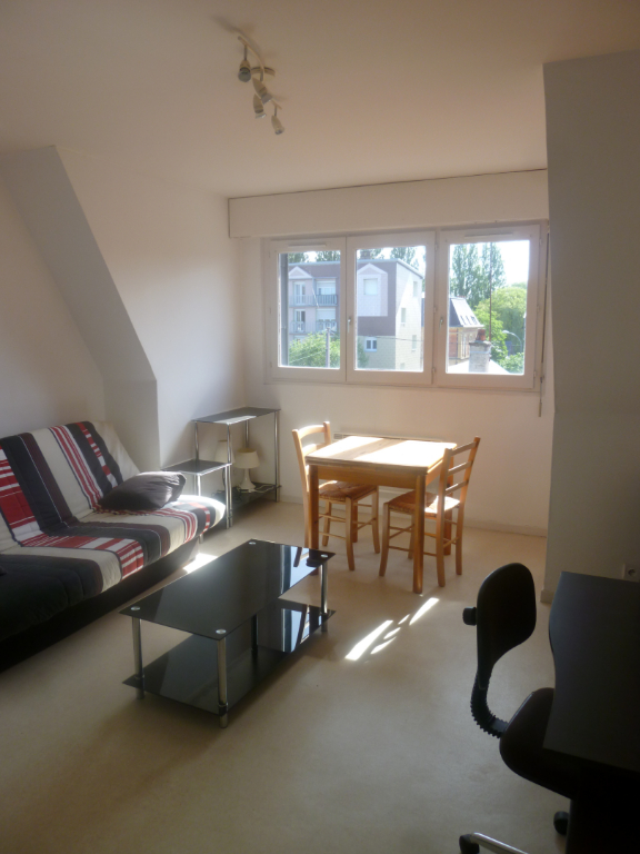 A vendre à CHARLEVILLE MÉZIÈRES (08000) Appartement 1 pièce d'environ 35 m²