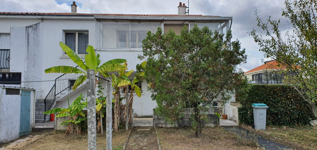 Maison le Bourg sous la Roche de type5 la Roche sur Yon
