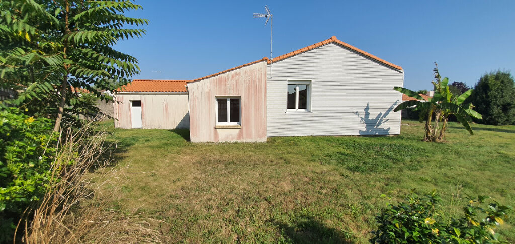 Maison de plain-pied a deux pas du centre de VENANSAULT