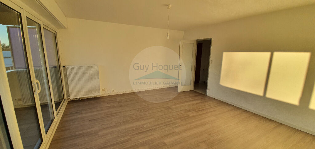 Vente : appartement type 4 (76.5 m²) à LA ROCHE SUR YON