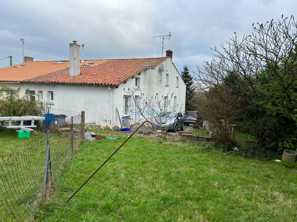 LE POIRE SUR VIE : maison  de 120 m² en vente