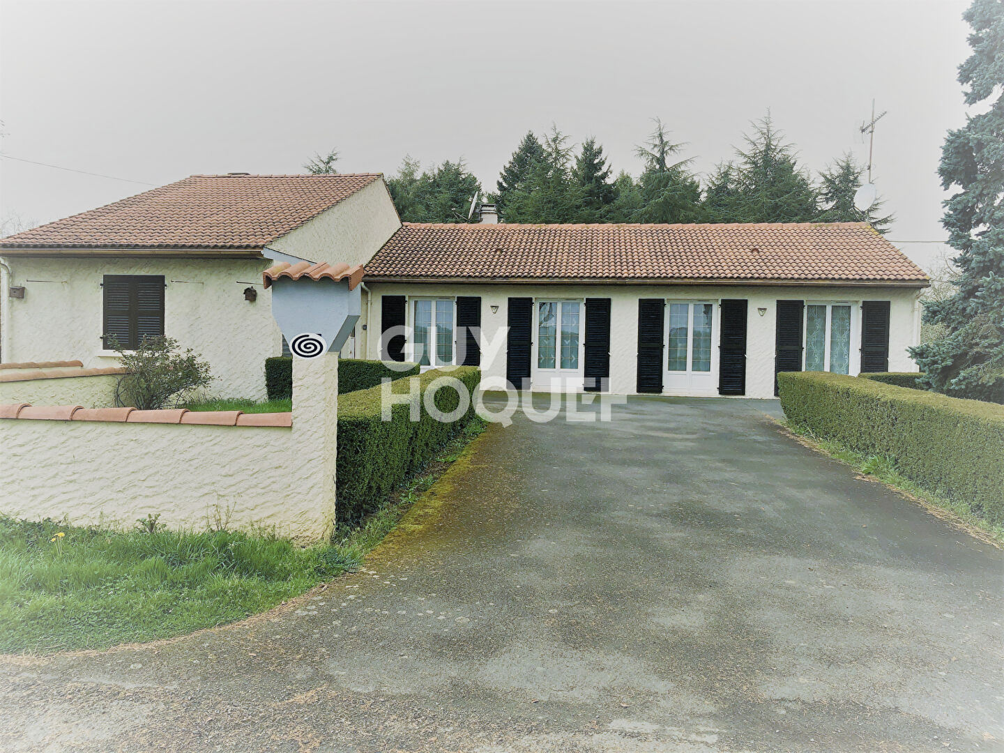 Vente : maison 5 pièces (108 m²) à RIVES DE L YON