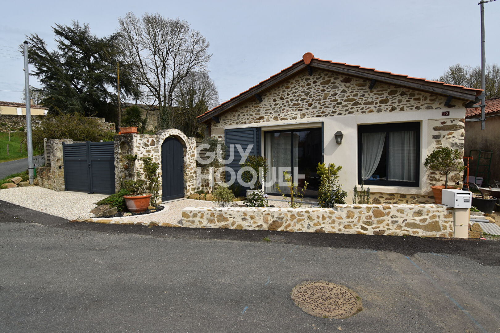 Maison en campagne 4 pièce Beaulieu Sous La Roche