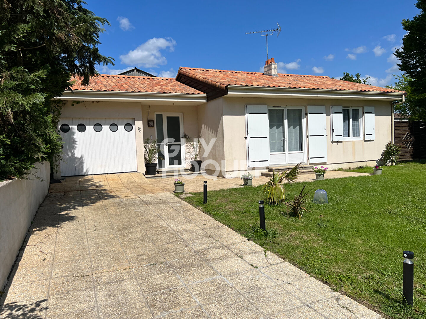 MAISON 4 PIÈCES A BELLEVILLE SUR VIE (85170)